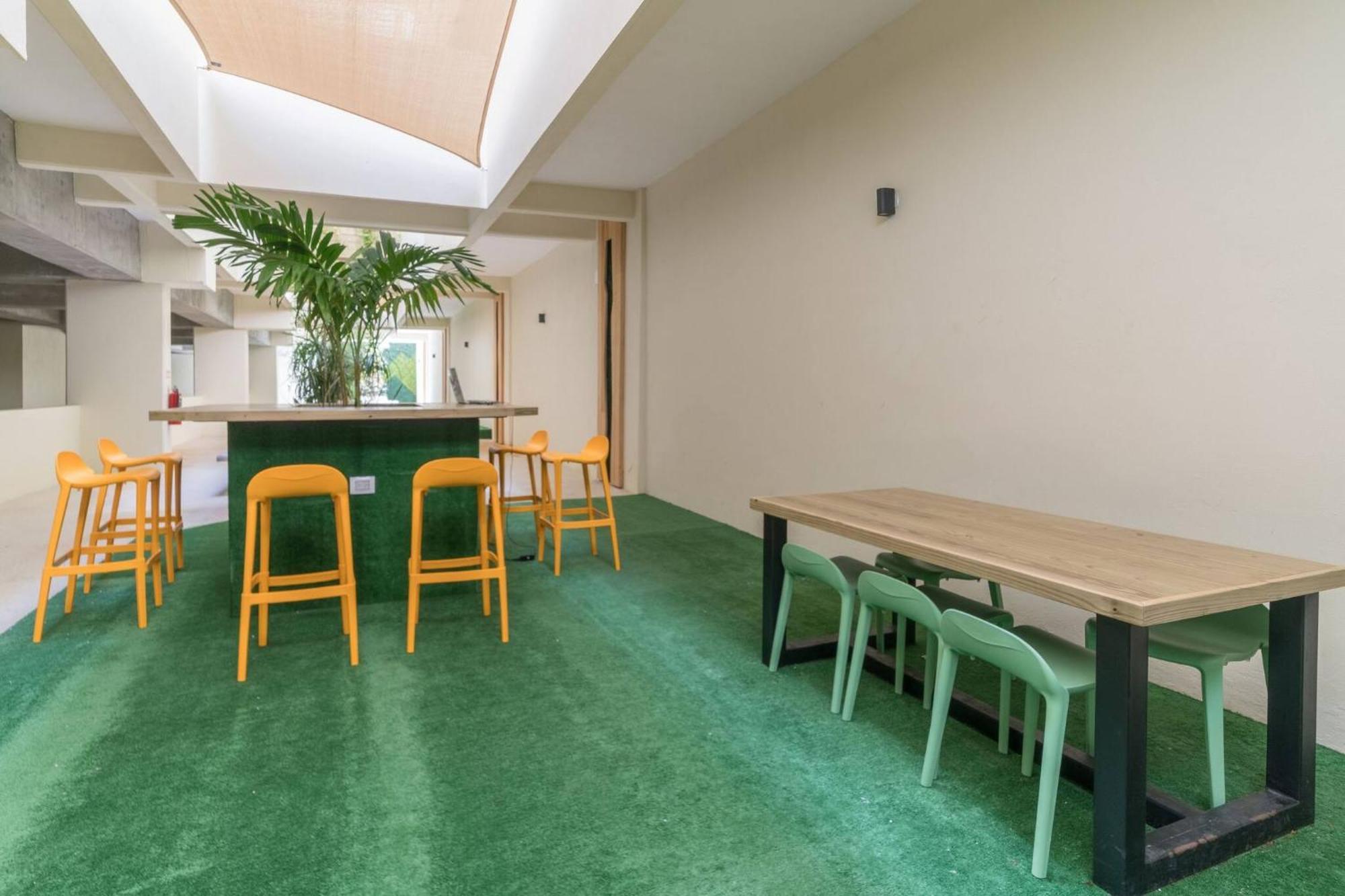 1 Bedroom - Veranda 210 Apartment