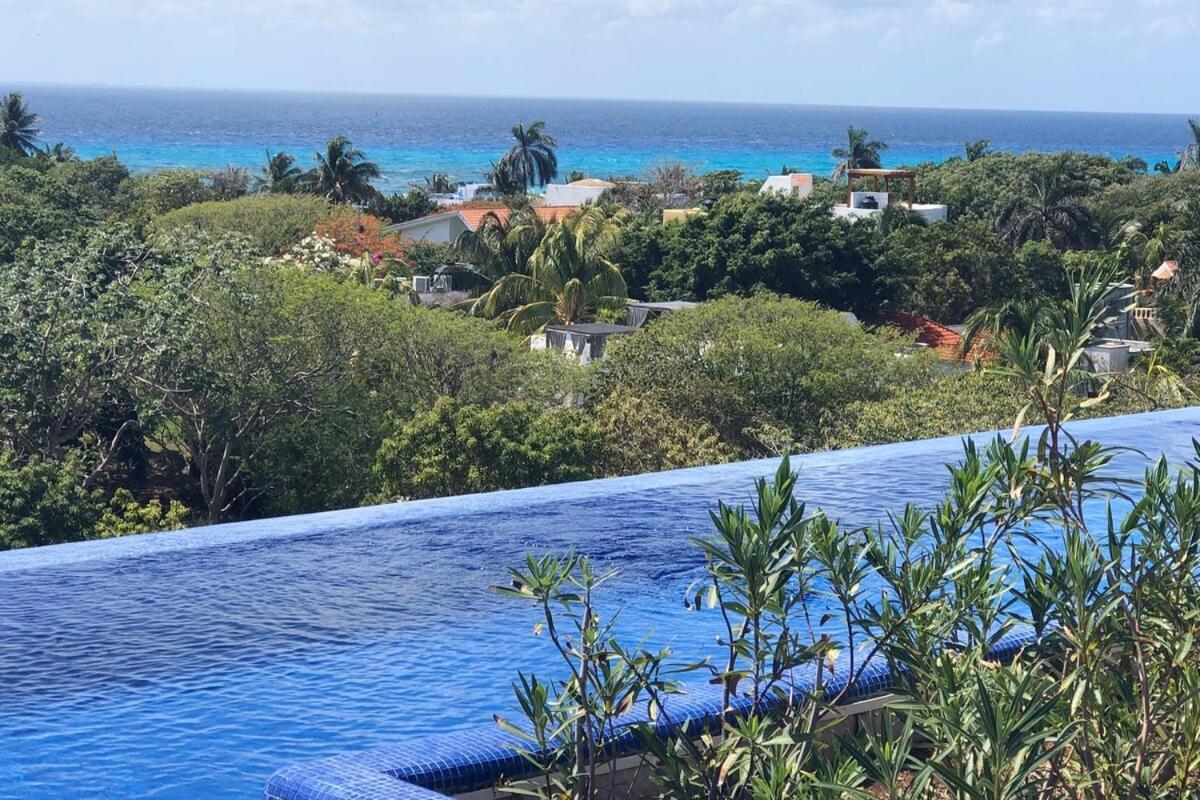 Apartment Ocean View Pool In Exclusive Playacar, En-suite Playa del Carmen