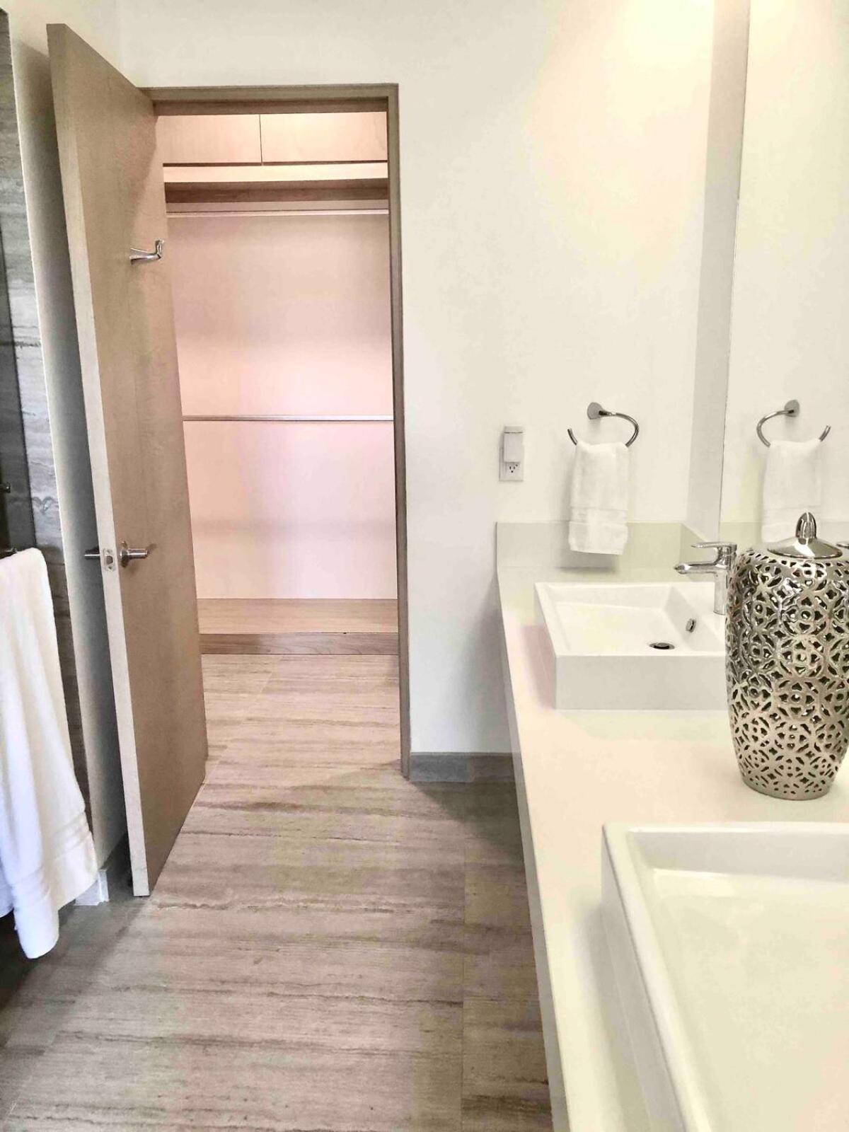 Ocean View Pool In Exclusive Playacar, En-suite