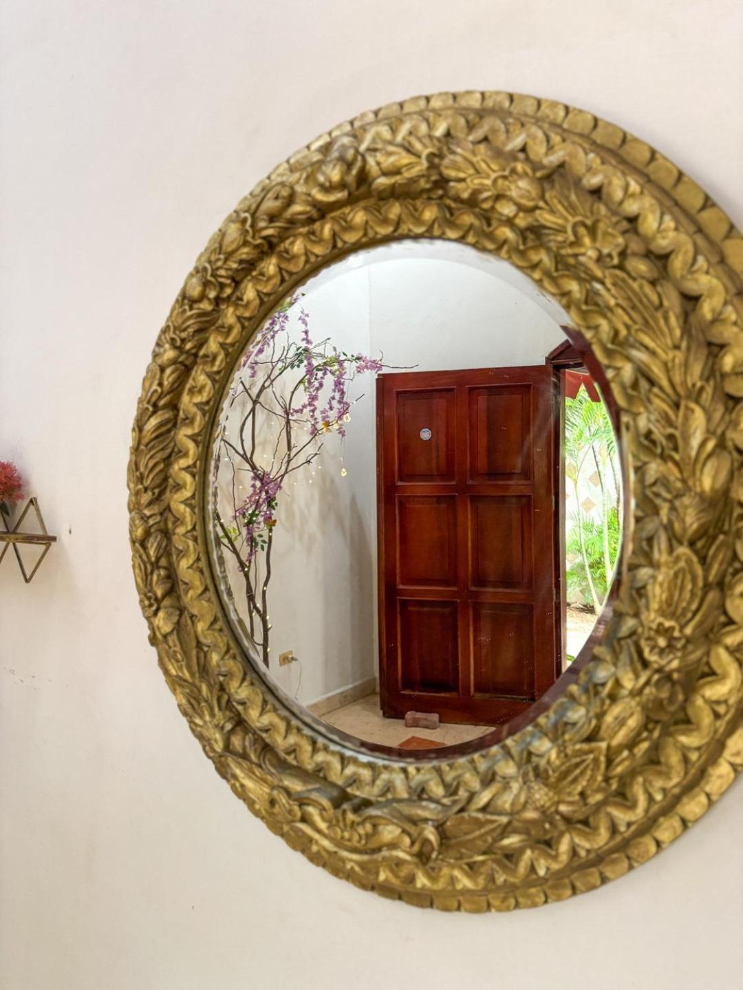 Spacious King Near & Quinta Apartment Playa del Carmen
