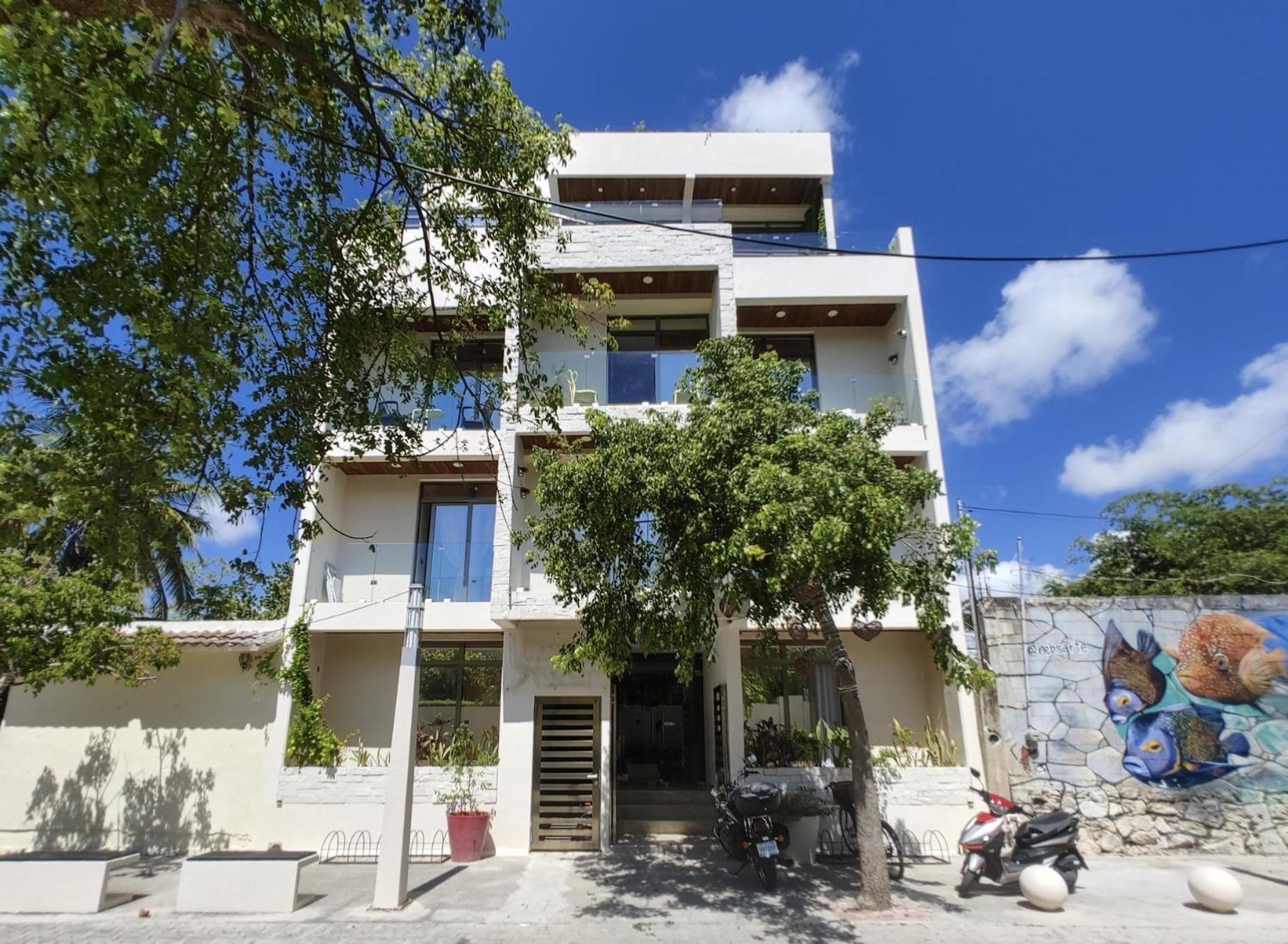 Apartment 500M To Beach L King & Queen Beds Kitchen L Pool Patio Gym Bikes Ac 20205