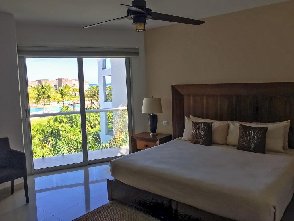 Luxury 3 Bedroom - Beachfront Complex At Mareazul - Buena Vida Holiday home *