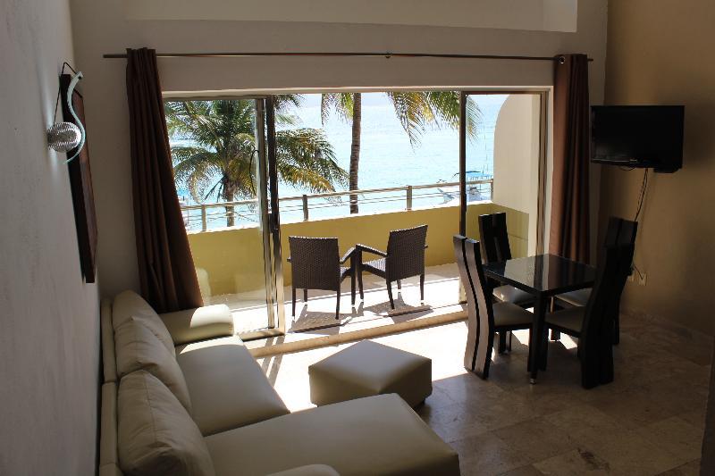 Aparthotel Koox La Mar Condhotel 4*