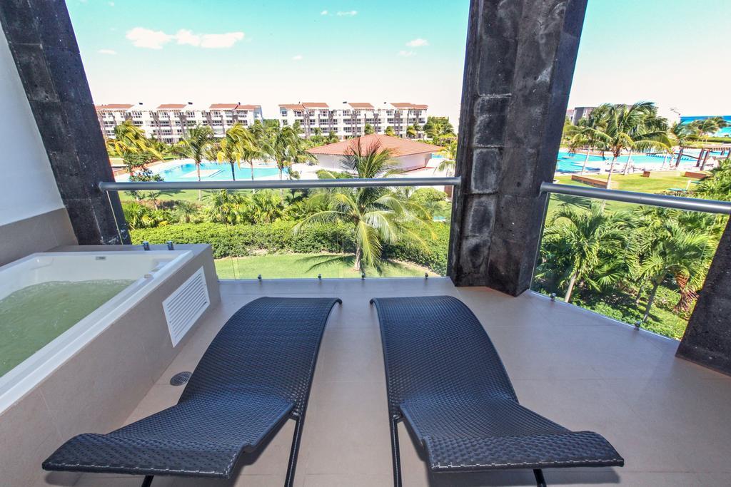 Luxury 3 Bedroom - Beachfront Complex At Mareazul - Buena Vida Holiday home Playa del Carmen