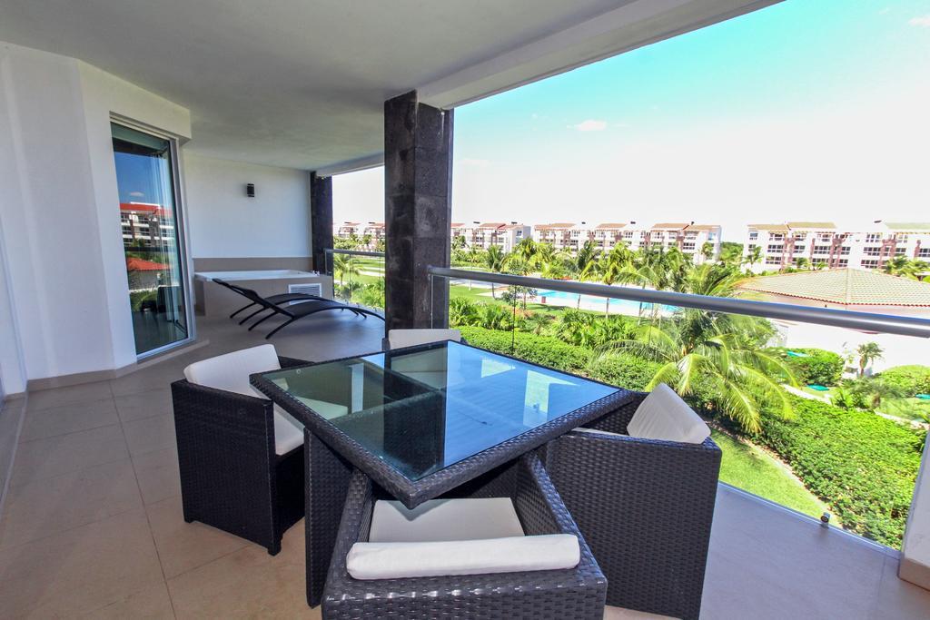 Luxury 3 Bedroom - Beachfront Complex At Mareazul - Buena Vida