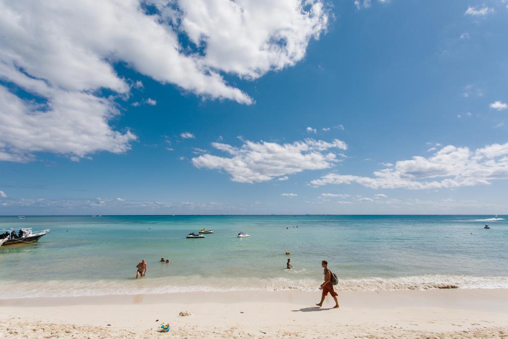 Ocean Front Corto Maltes 104 In Downtown Apartamento
