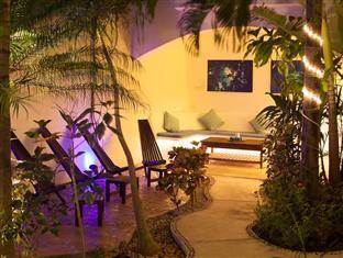 Aqualuna Boutique By Sunrise (adults Only)