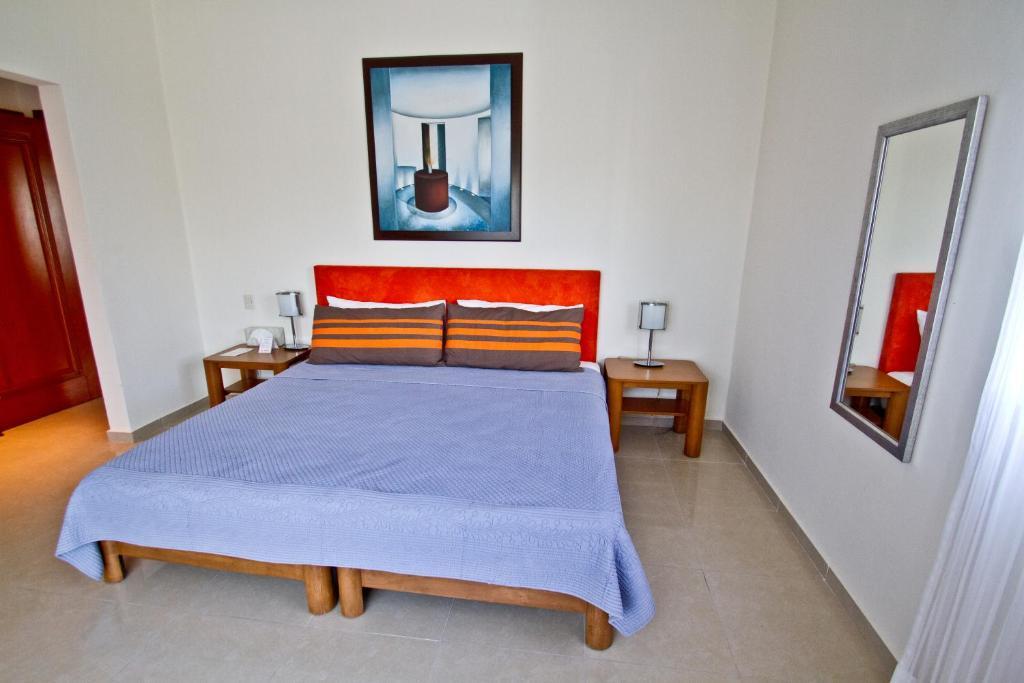 Khách sạn hẻo lánh Palmar Del Sol 5*