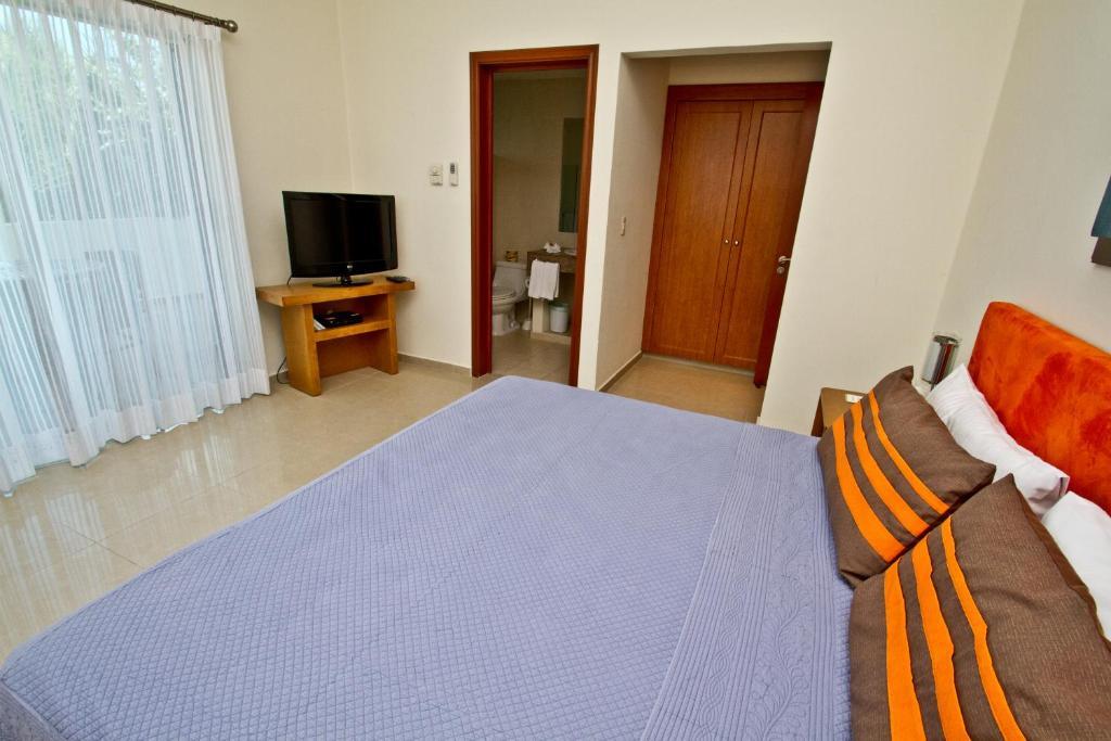 Khách sạn hẻo lánh Palmar Del Sol Playa del Carmen