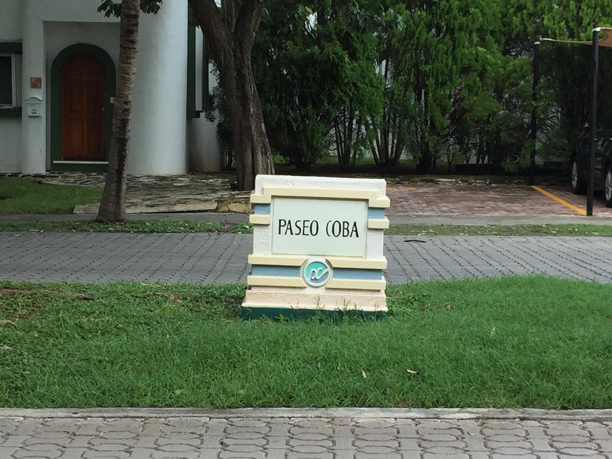 Esquina De La Felicidad De Playacar *