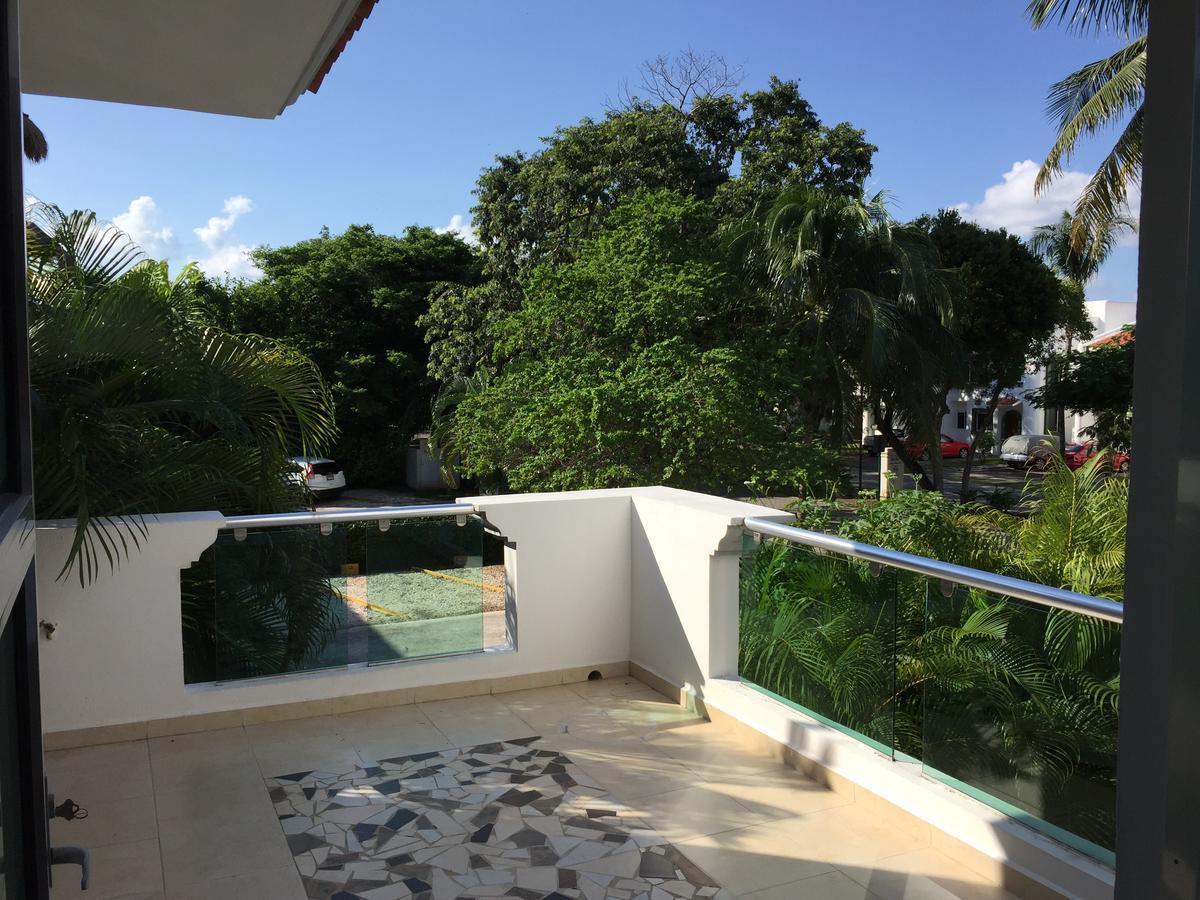 Esquina De La Felicidad De Playacar Bed and breakfast