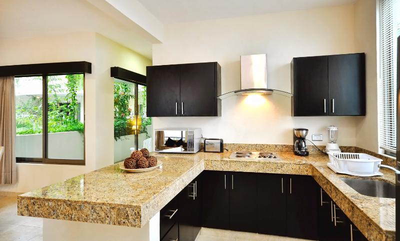 Khách sạn hẻo lánh Encanto Riviera 3*