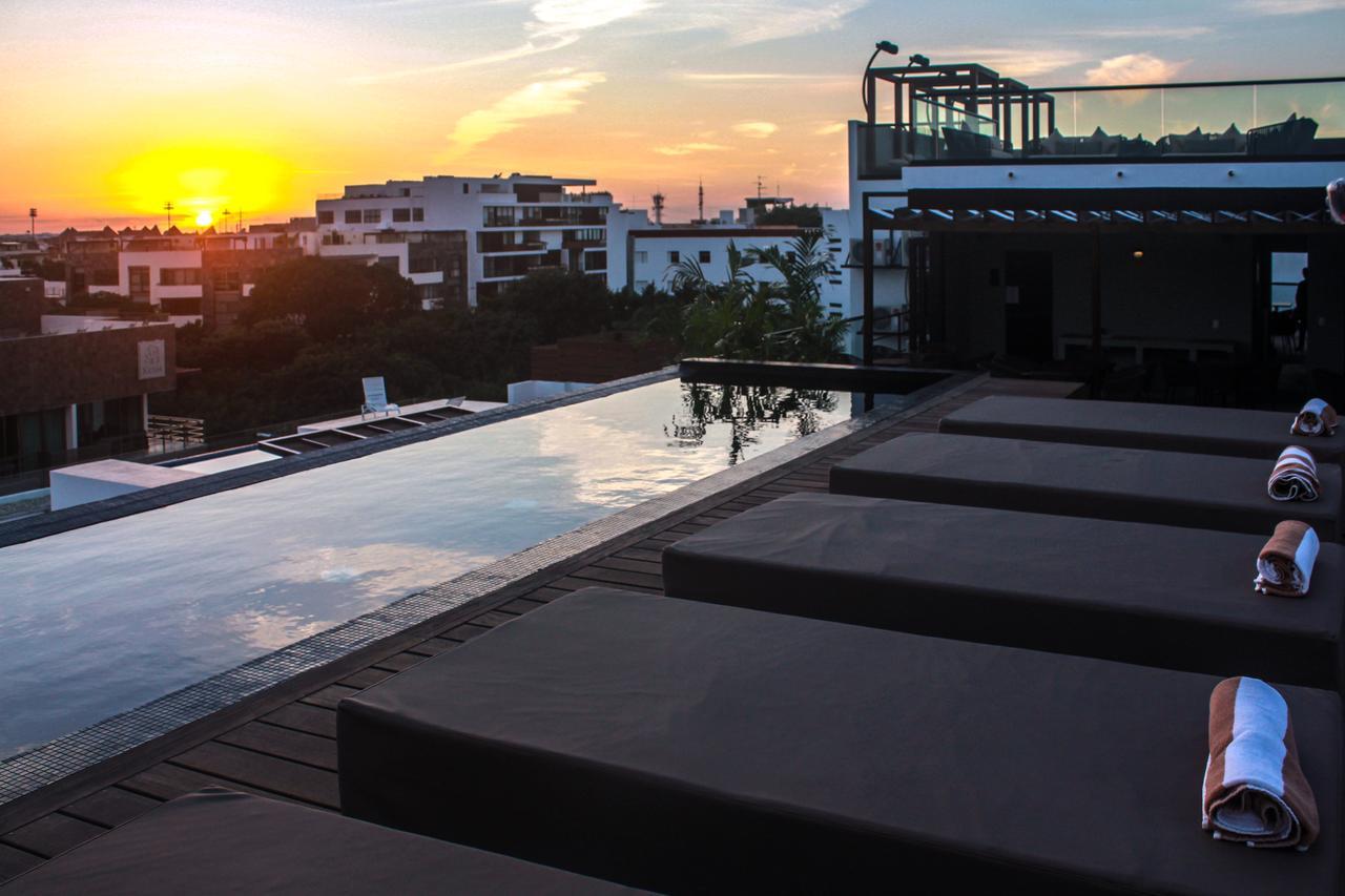 It Boutique & Restaurant