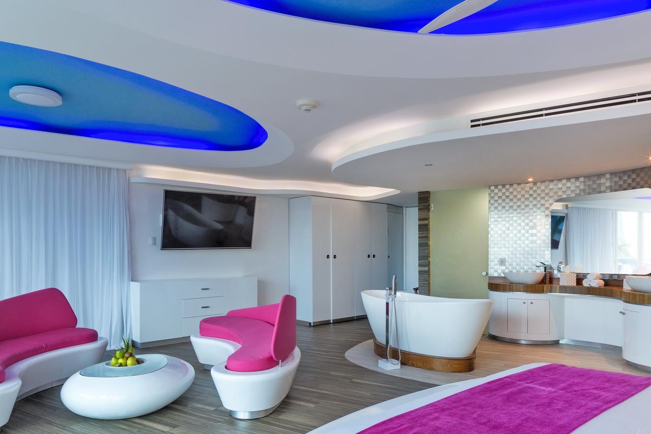We Uniq Hotel El Carmen Adults Only Hotel Playa del Carmen