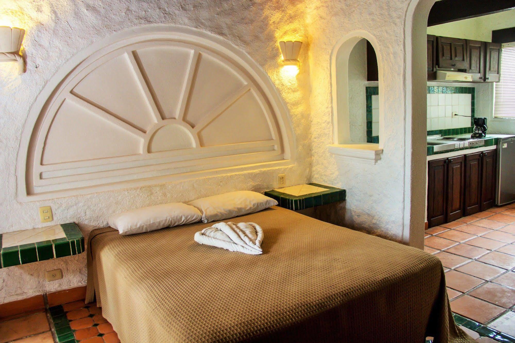 Capital O Mimi Del Mar, Hotel