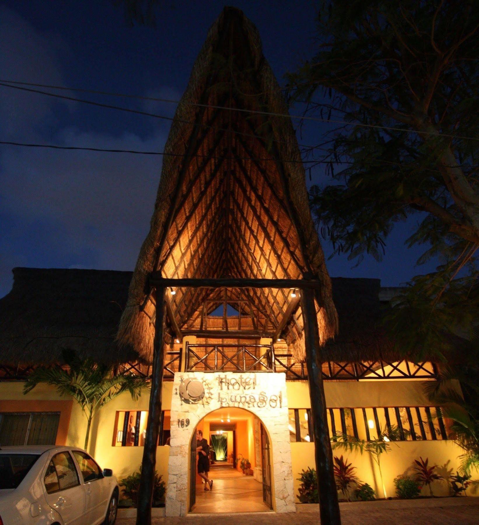 Hotel Lunasol