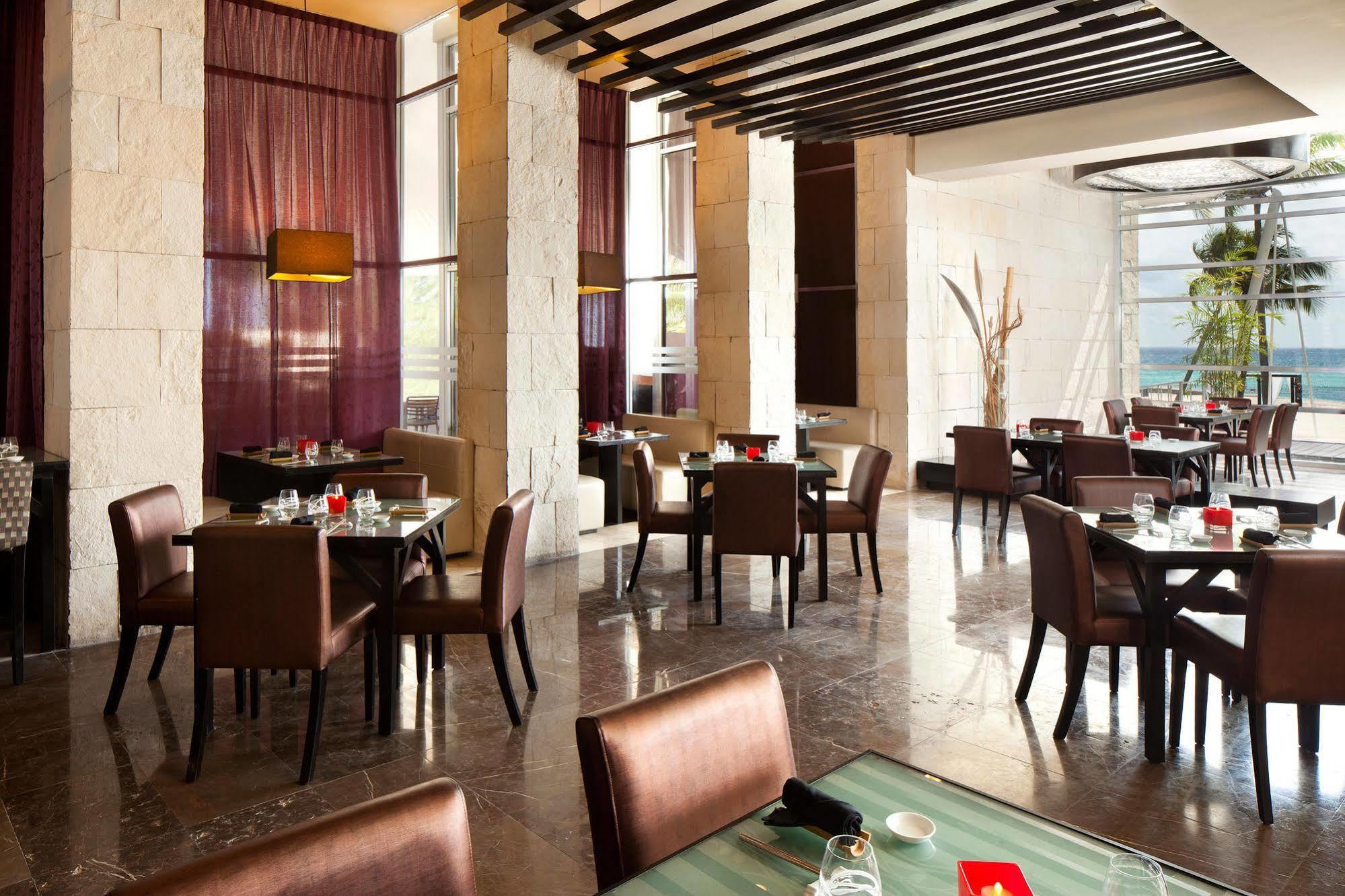Hotel Residences At The Fives 5*