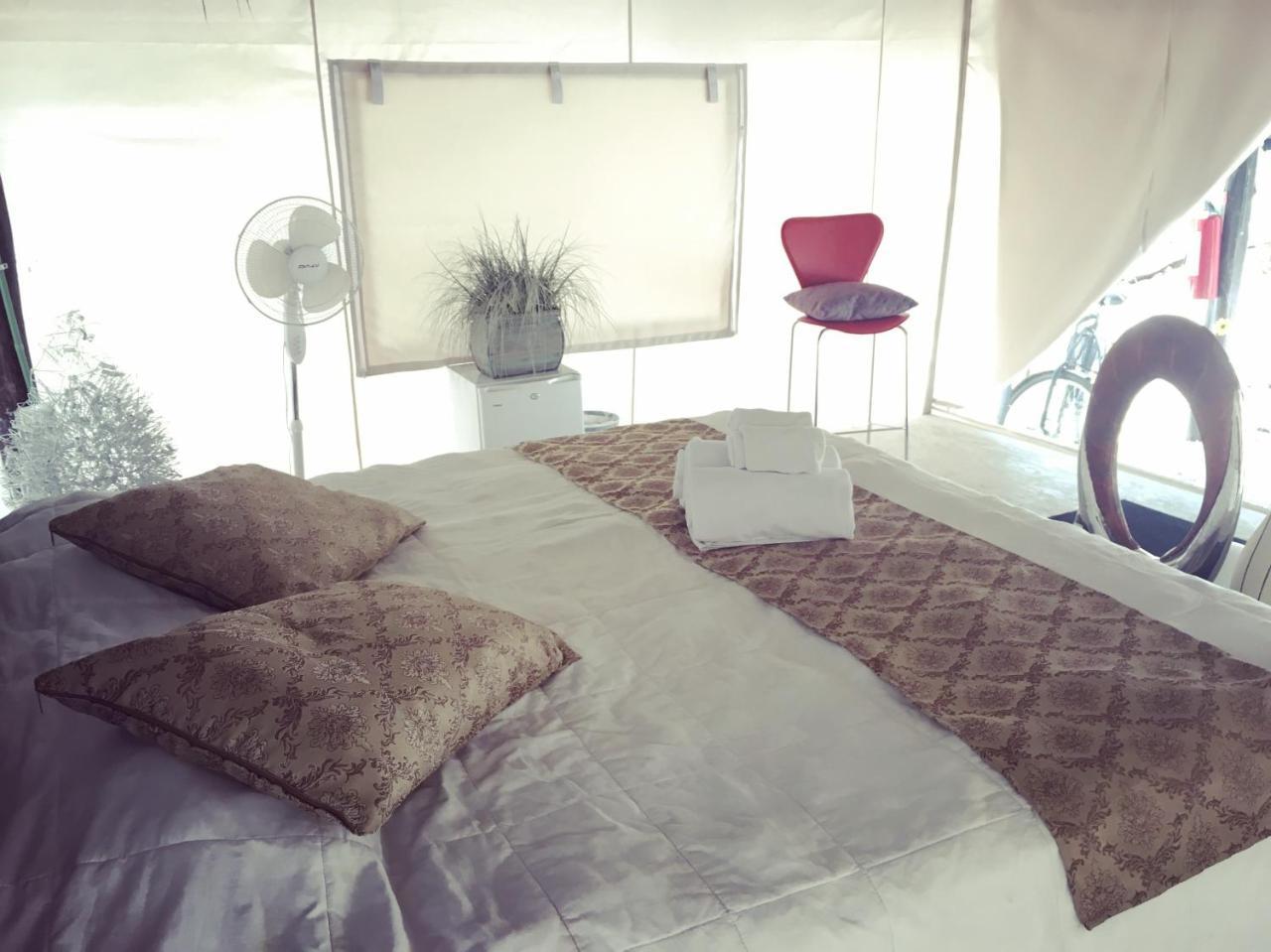 Itaka Glamping And - *