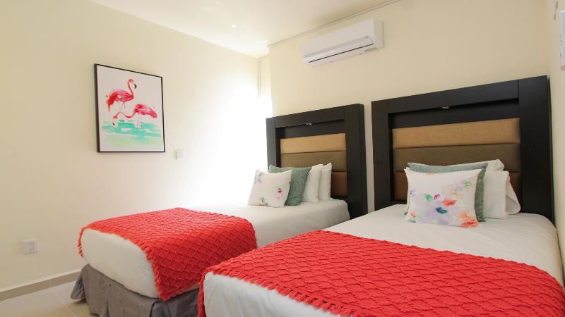 Hotel Selvanova By Teamoplaya 4*