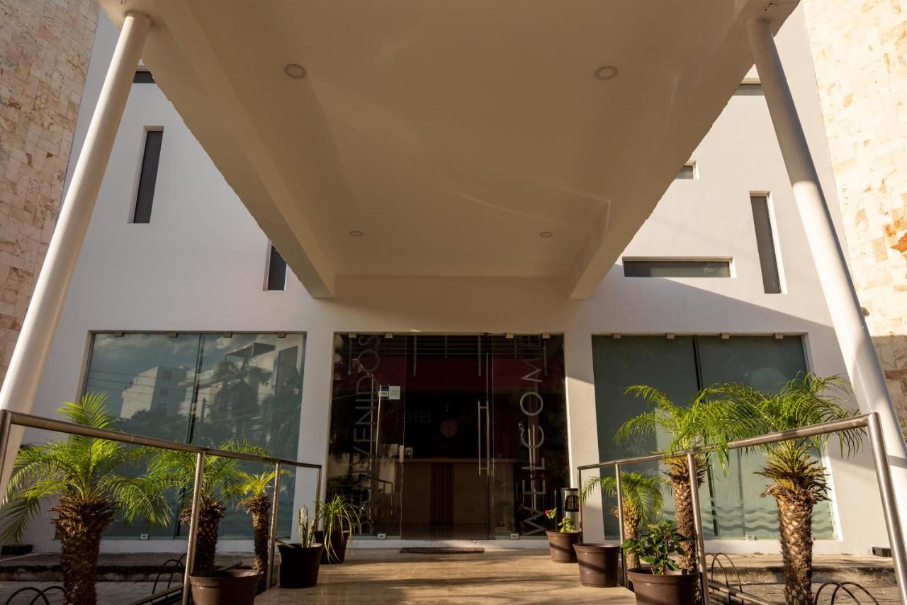 Playa Encantada Aparthotel