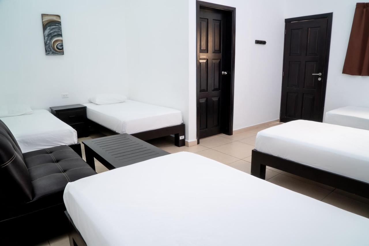 We Playa Hostel *