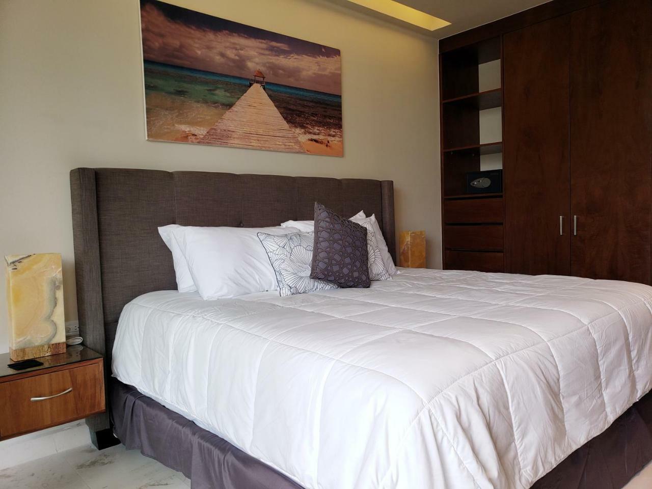 Well Located 2 Bedroom In Miranda Brand New Building By Happy Address Apartment Playa del Carmen