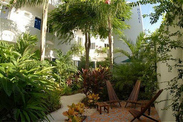 Aqualuna Boutique By Sunrise (adults Only)