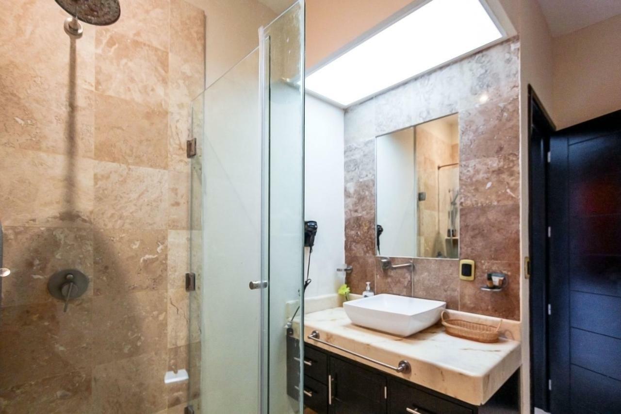 Apartamento Penthouse Surf 408 - Beachfront Stunning Oceanview - At El Faro Playa del Carmen