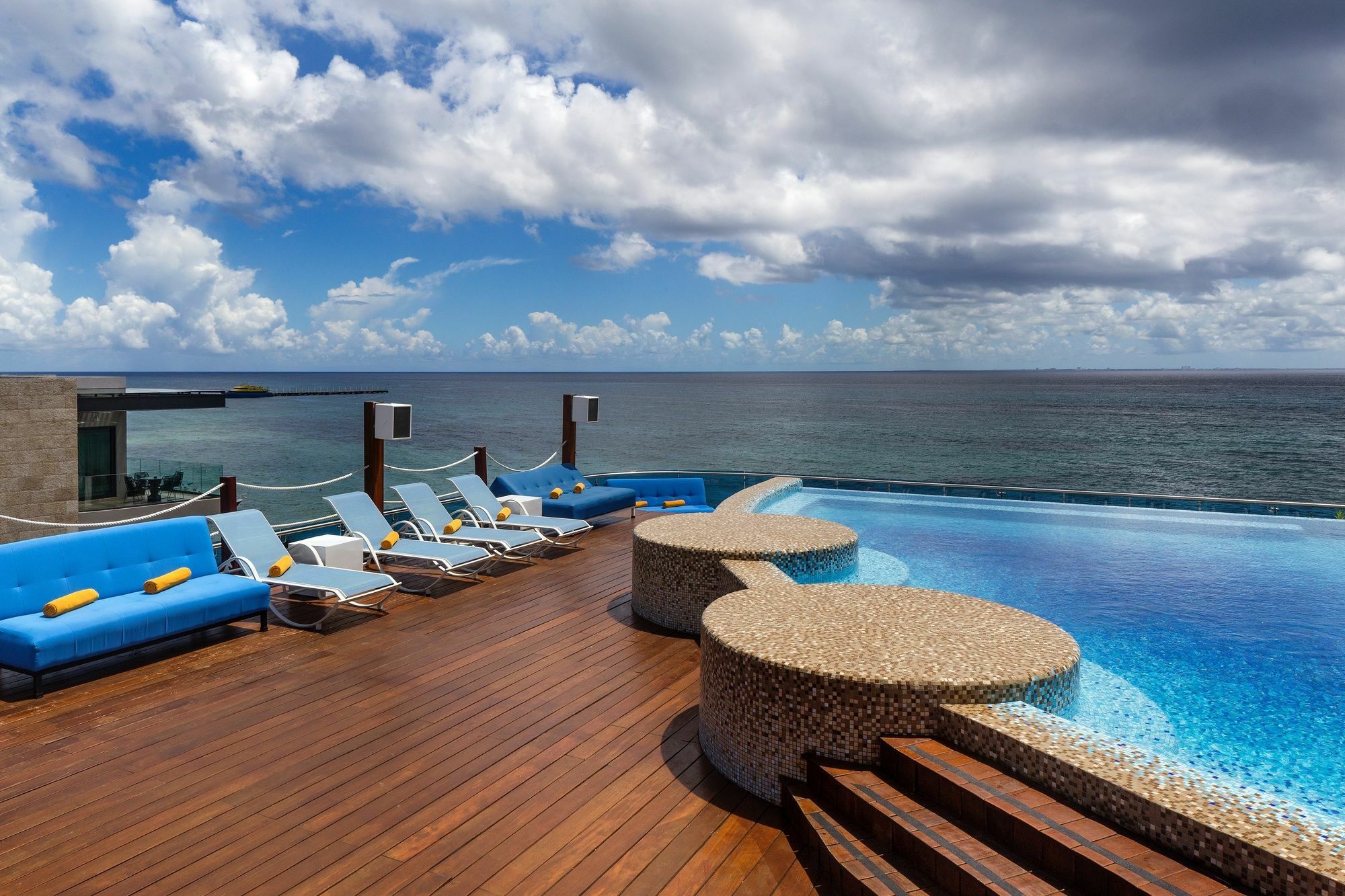 We Uniq Hotel El Carmen Adults Only 5* Playa del Carmen