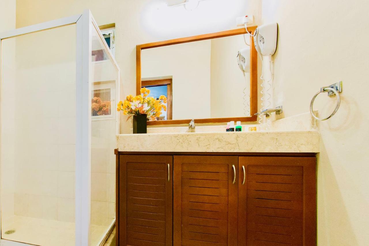 Villa Gorgeous 11 People Comfort With Pool Playacar Phase 2