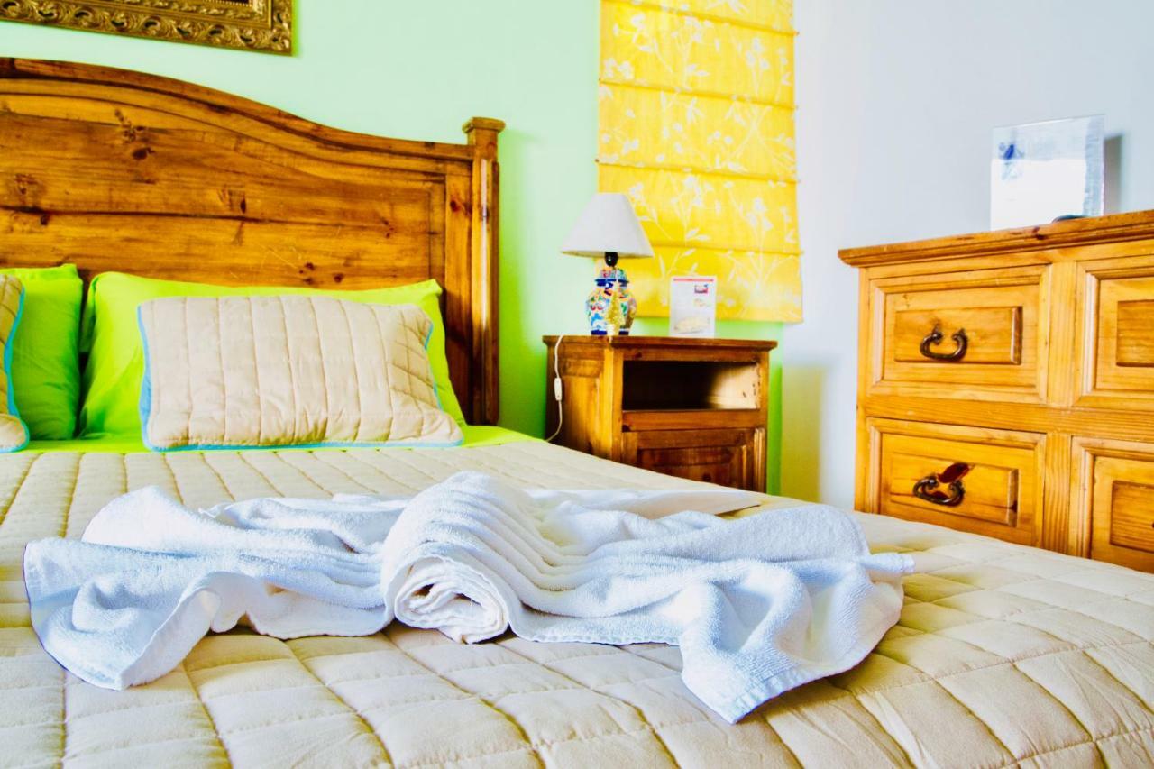 Deluxe Family Budget Balcony With Pool Playacar Ii Acomodação com café da manhã  Playa del Carmen