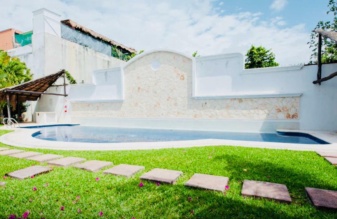Gorgeous 11 People Comfort With Pool Playacar Phase 2 Villa Playa del Carmen
