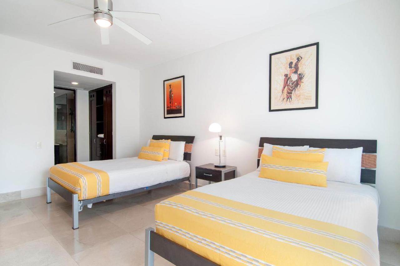 Luxurious & In Playa Steps From The Apartment *