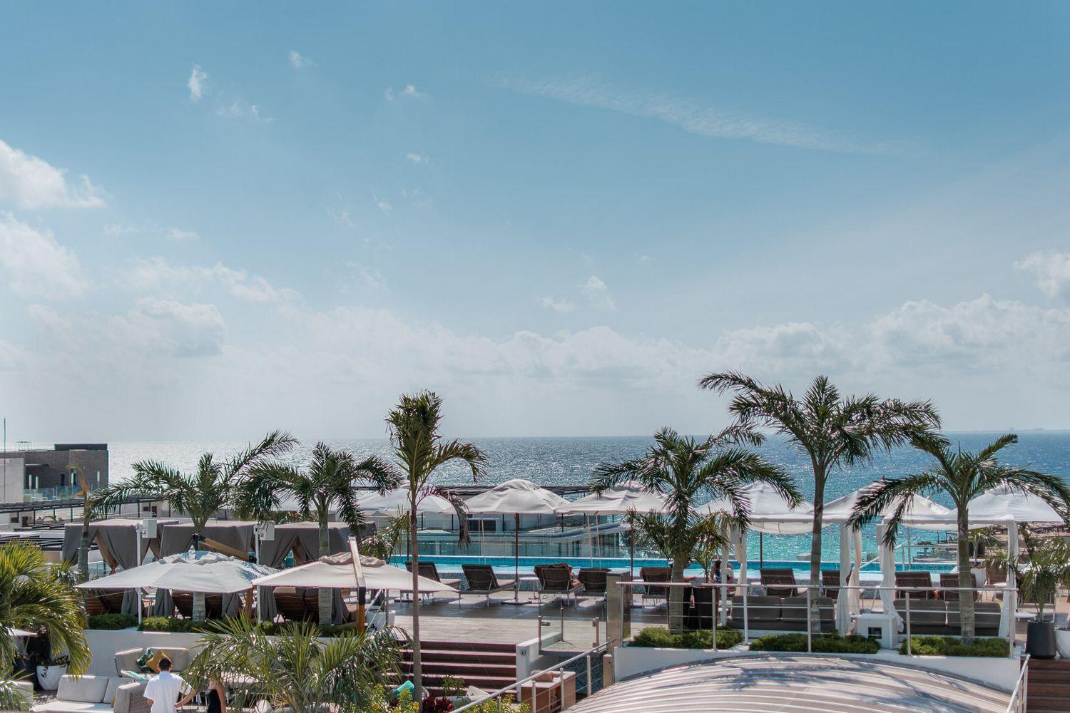 The Reef 28 & (adults Only) Khách sạn