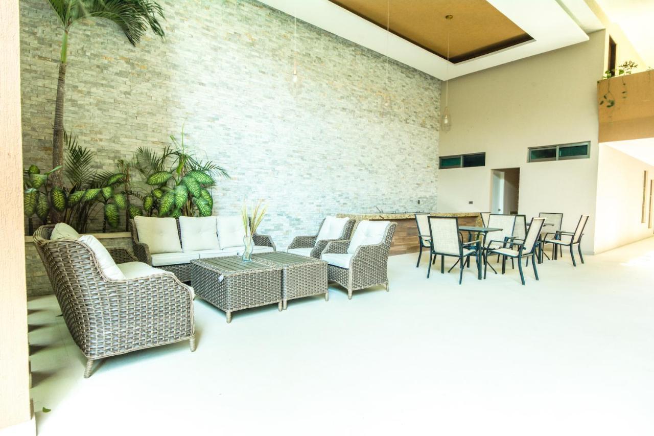 Hotel Palmarena & Residences - Long Comfort With Parking, Sauna, Gym & Pool - Steps From 5th Avenue