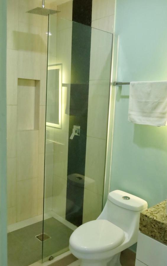 Hotel Palmarena & Residences - Long Comfort With Parking, Sauna, Gym & Pool - Steps From 5th Avenue 3*