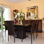 4 Bedroom Luxury Villa & 3 Bedroom Villa With Swimming Pool Close To The Beach