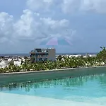Anah Downtown Luxury Condo
