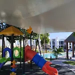 Casa En Privada Con Alberca, Excelente Para Vacaciones Y Descanso