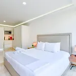 Op Downtown Studio By Casago