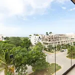 The Shore At 46Th Hotel