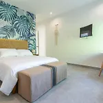 Beautiful 4Br, Up To 8 Guests, Private Pool, 10 Min To Beach