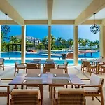 Mareazul Beachfront Apartment 2Br Private Pool Casa Ancora