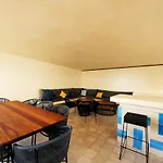 Spacious Studio, Amazing Rooftop With Sea View