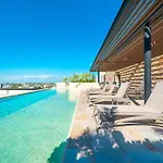 Luxury Studio With Pool And Gym - Modern And Central - At Syrena Condos