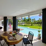 Stunning Ocean Front By Condo Boutique