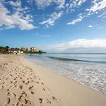 Casa Marbella Ocean View Penthouse Apts