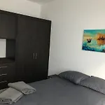Casa En Playa Del Carmen Albercas Estacionamientos