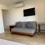 Kuyaan