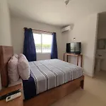 Casa De 3 Habitaciones Todas Con Bano Propio, 3 Y Medio Banos En Toal, Alberca, Cupo Hasta 12 Personas
